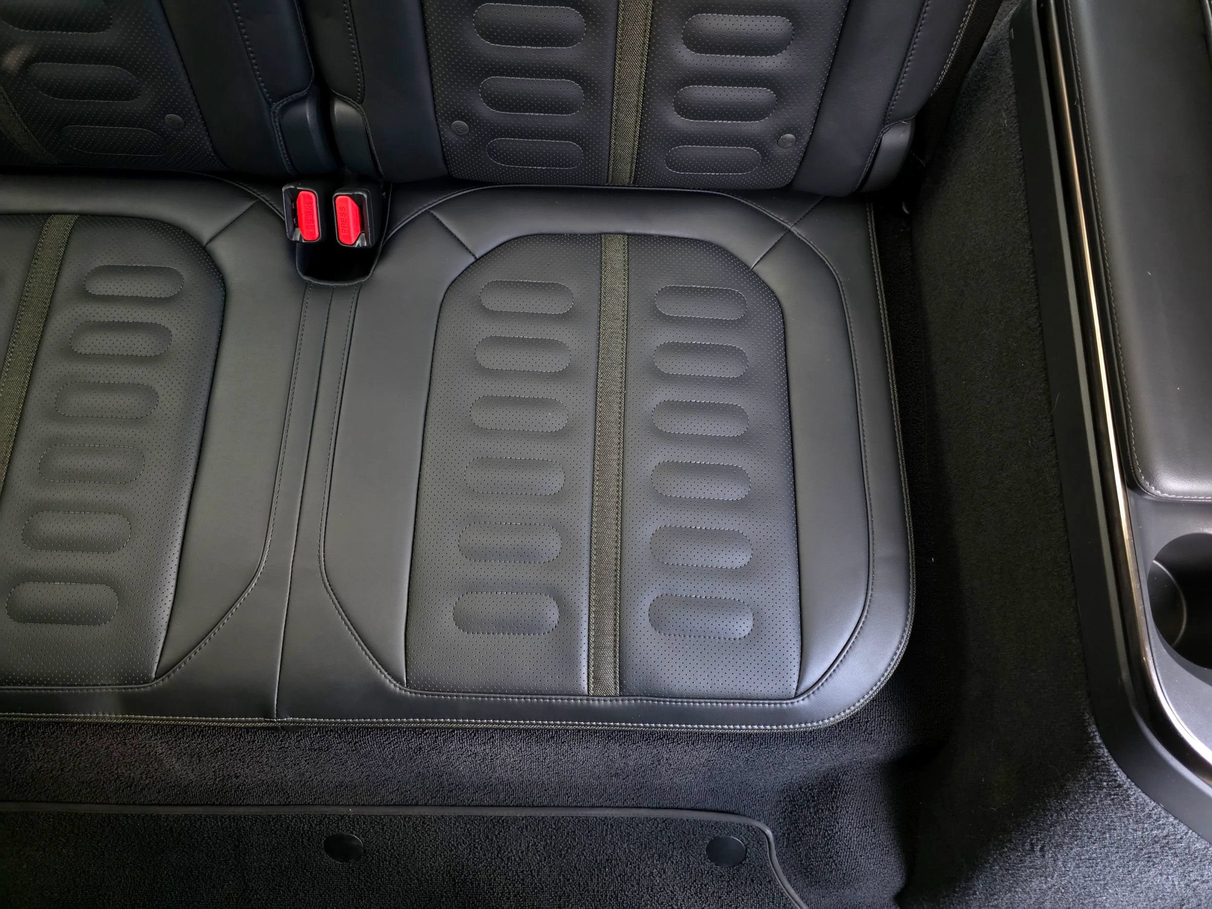 Used 2023 Rivian R1S Adventure Quad AWD/4WD image 62