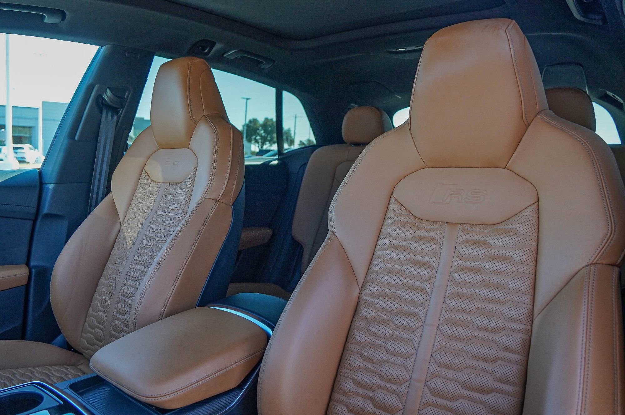 Certified 2023 Audi RS Q8 w/ Black Optic Package image 9