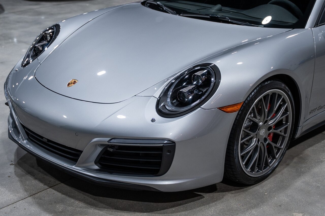 Used 2017 Porsche 911 Targa 4S AWD/4WD image 18