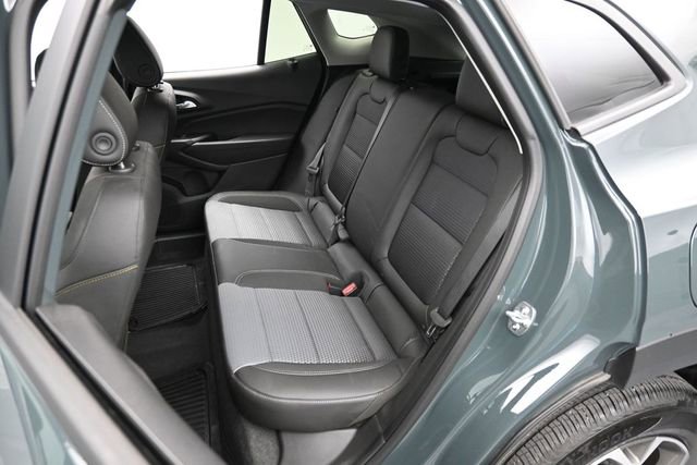 Used 2025 Chevrolet Trax LT w/ Driver Confidence Package FWD image 25