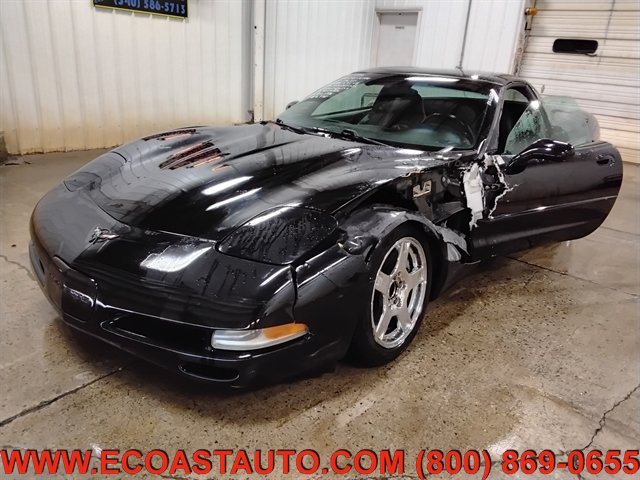 Used 1998 Chevrolet Corvette Coupe w/ Roof Pkg