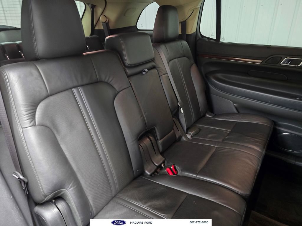 Used 2017 Lincoln MKT AWD image 23