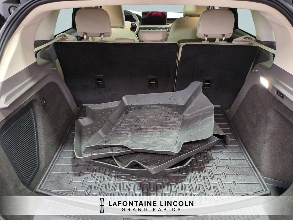 Certified 2023 Lincoln Corsair Reserve w/ Equipment Group 201A image 30