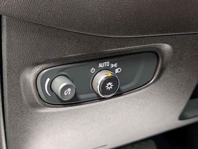 Certified 2024 Chevrolet Equinox LT AWD/4WD image 16
