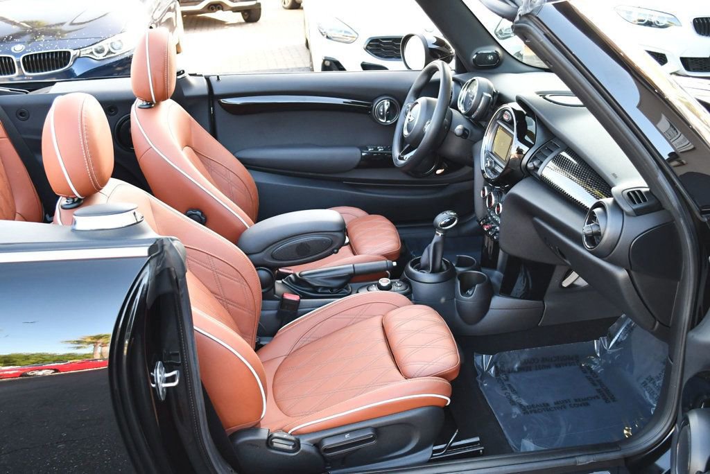 Used 2018 MINI Cooper S image 60