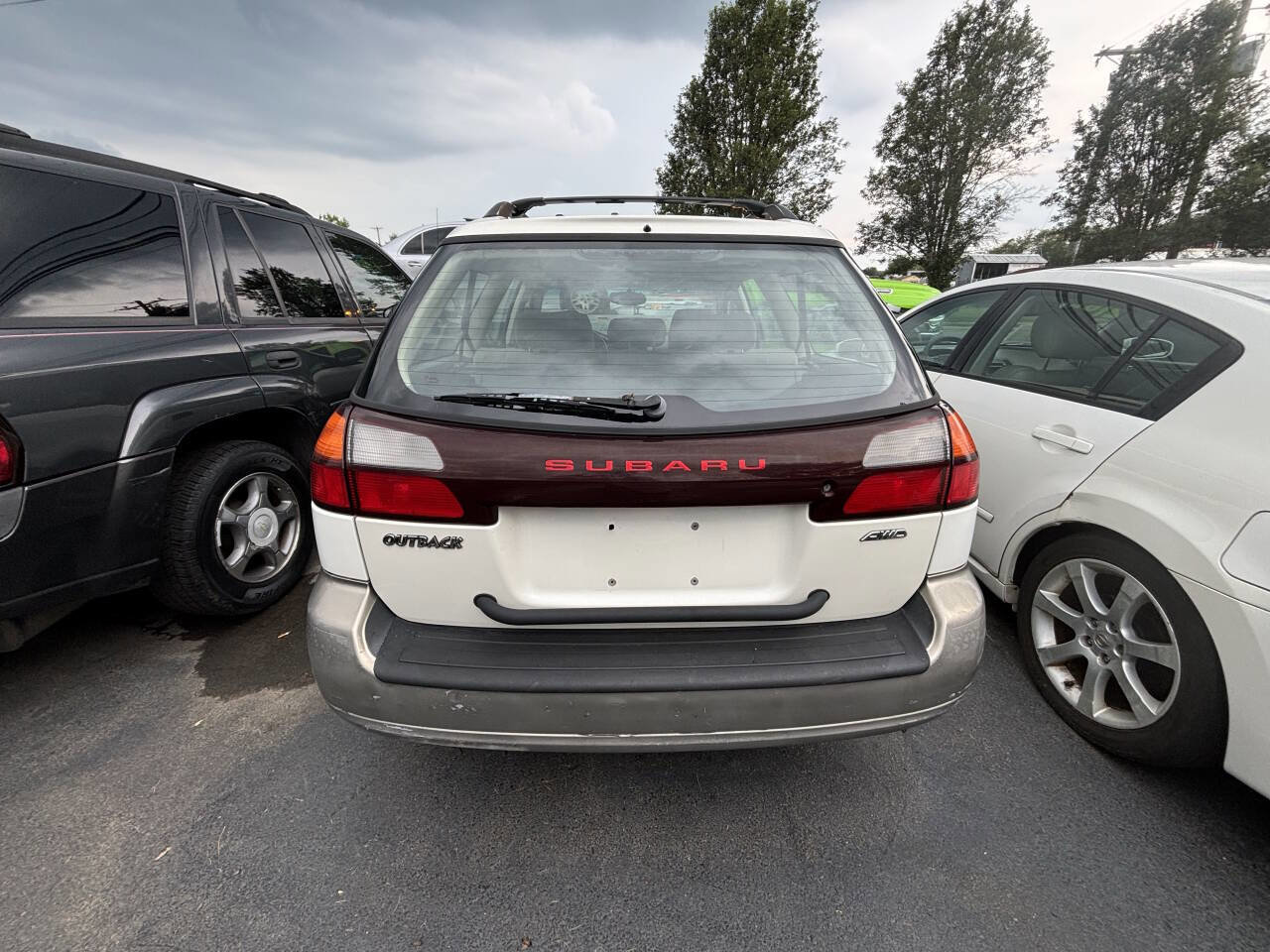 Used 2004 Subaru Outback Wagon image 5