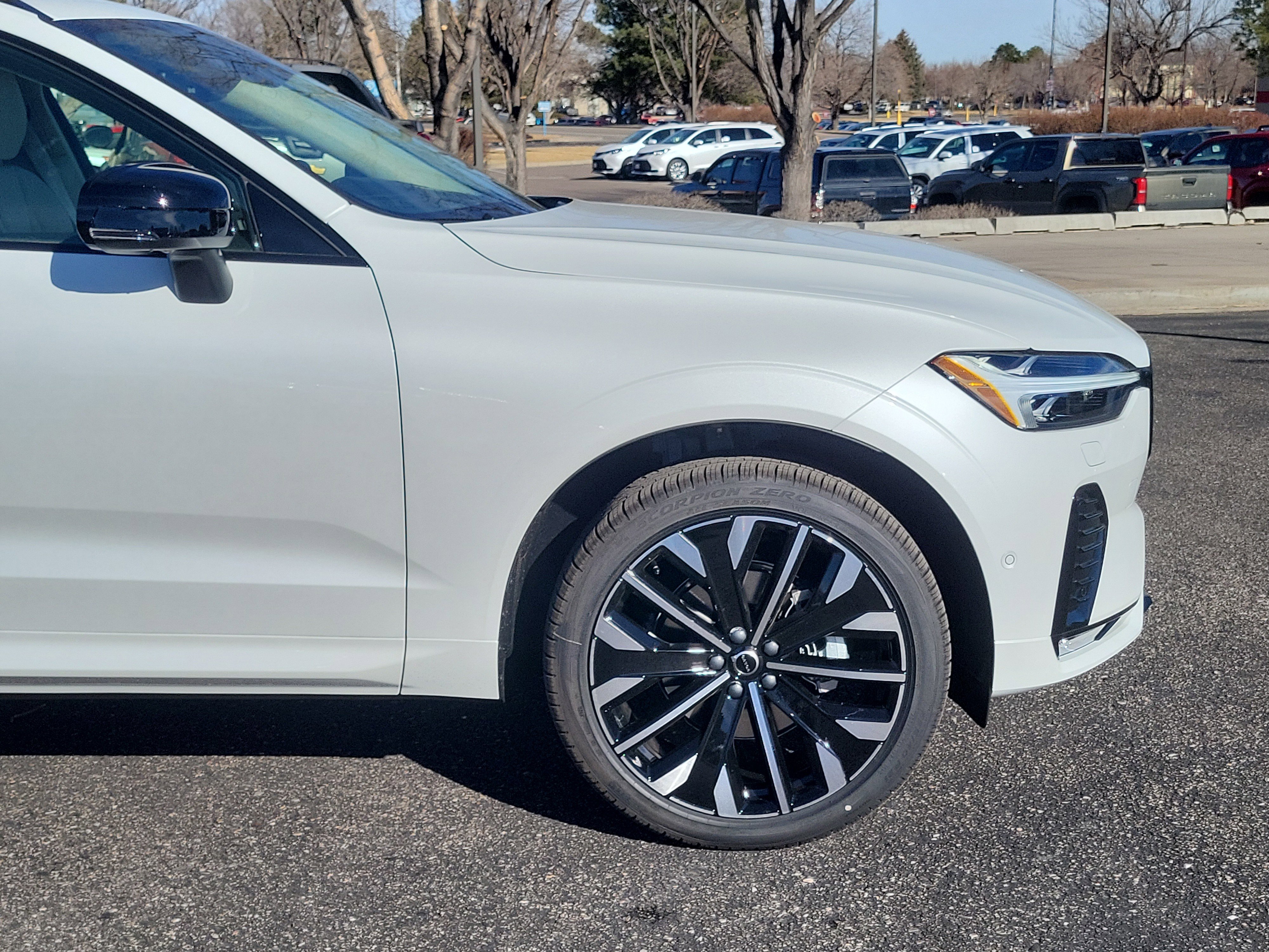New 2026 Volvo XC60 B5 Ultra w/ Protection Package Premier image 6