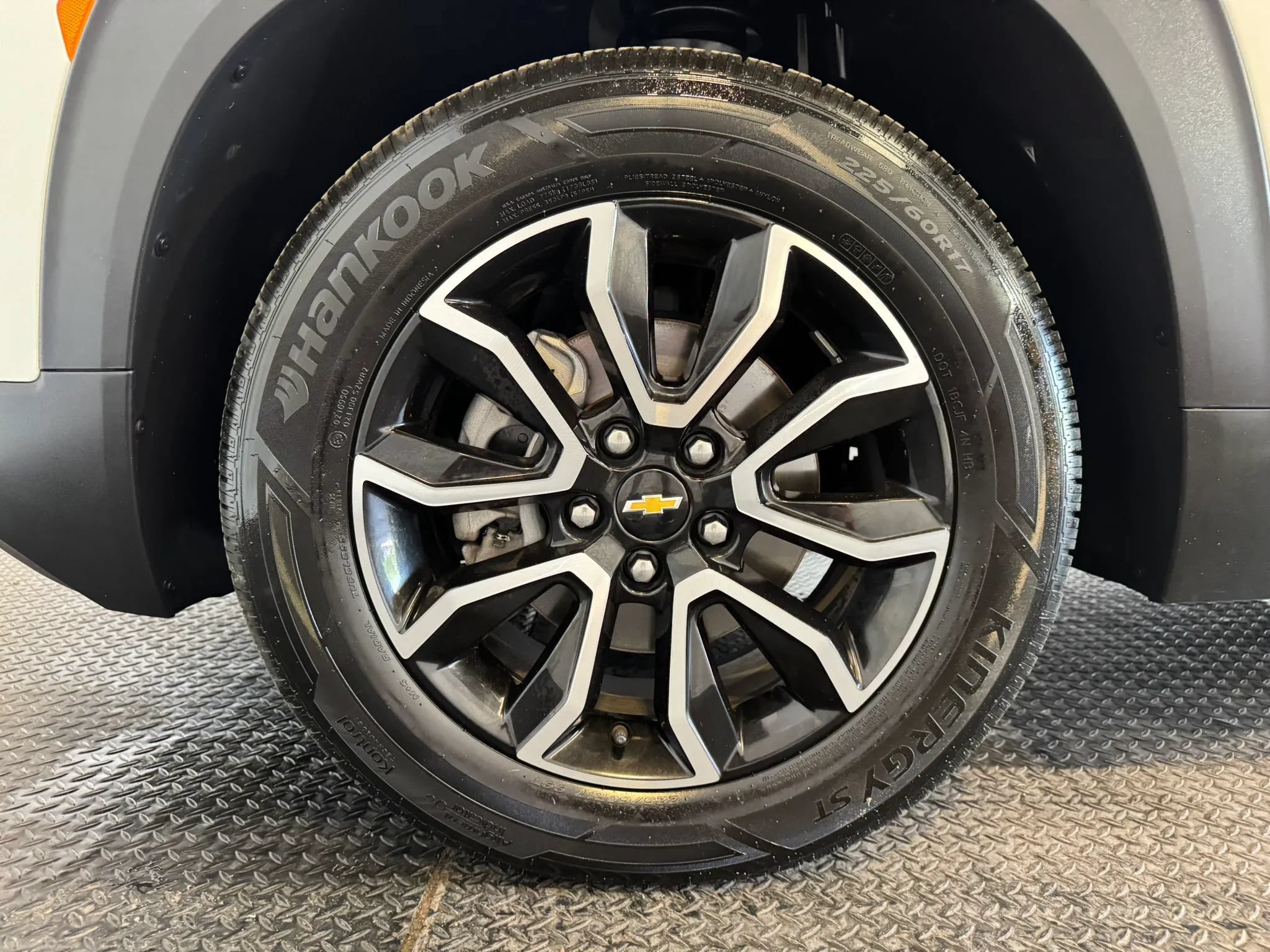 Used 2021 Chevrolet TrailBlazer ACTIV w/ Technology Package FWD image 35