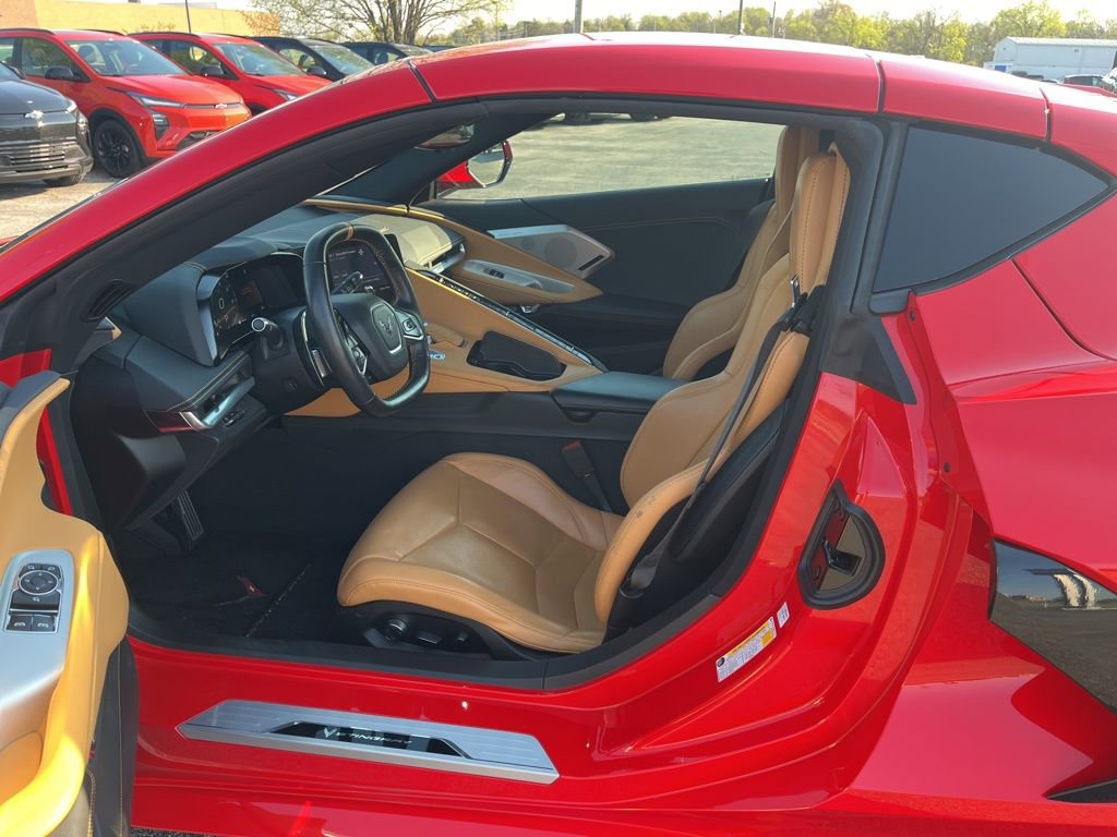 Used 2021 Chevrolet Corvette Stingray Preferred Cpe w/ Z51 Performance Package image 5