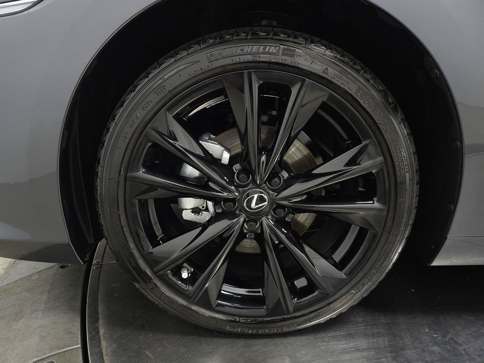 Certified 2024 Lexus ES 350 F Sport w/ Accessory Package (Z2) FWD image 13