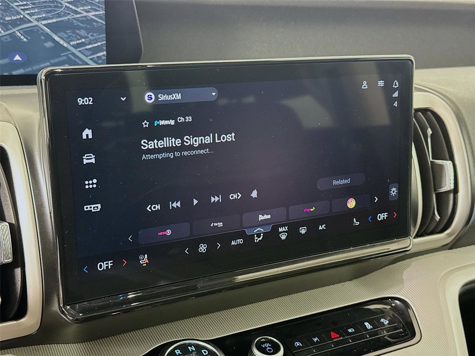 Used 2025 Ford Expedition Max Active AWD/4WD image 9