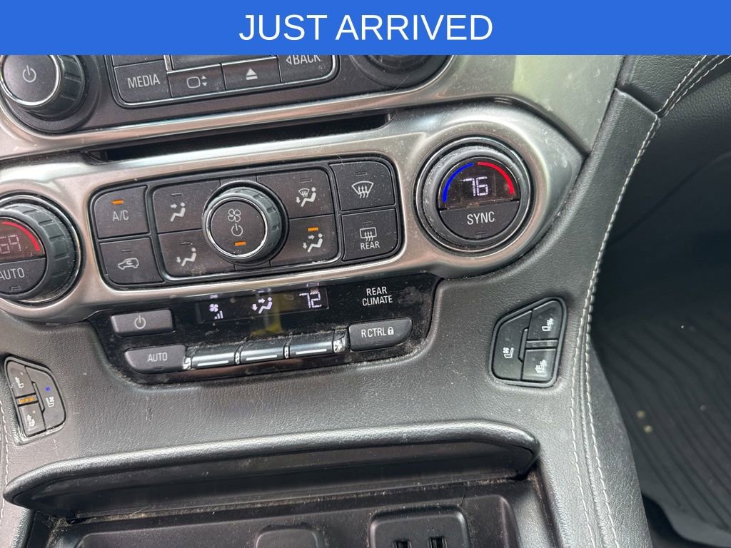 Used 2018 Chevrolet Suburban Premier AWD/4WD image 23