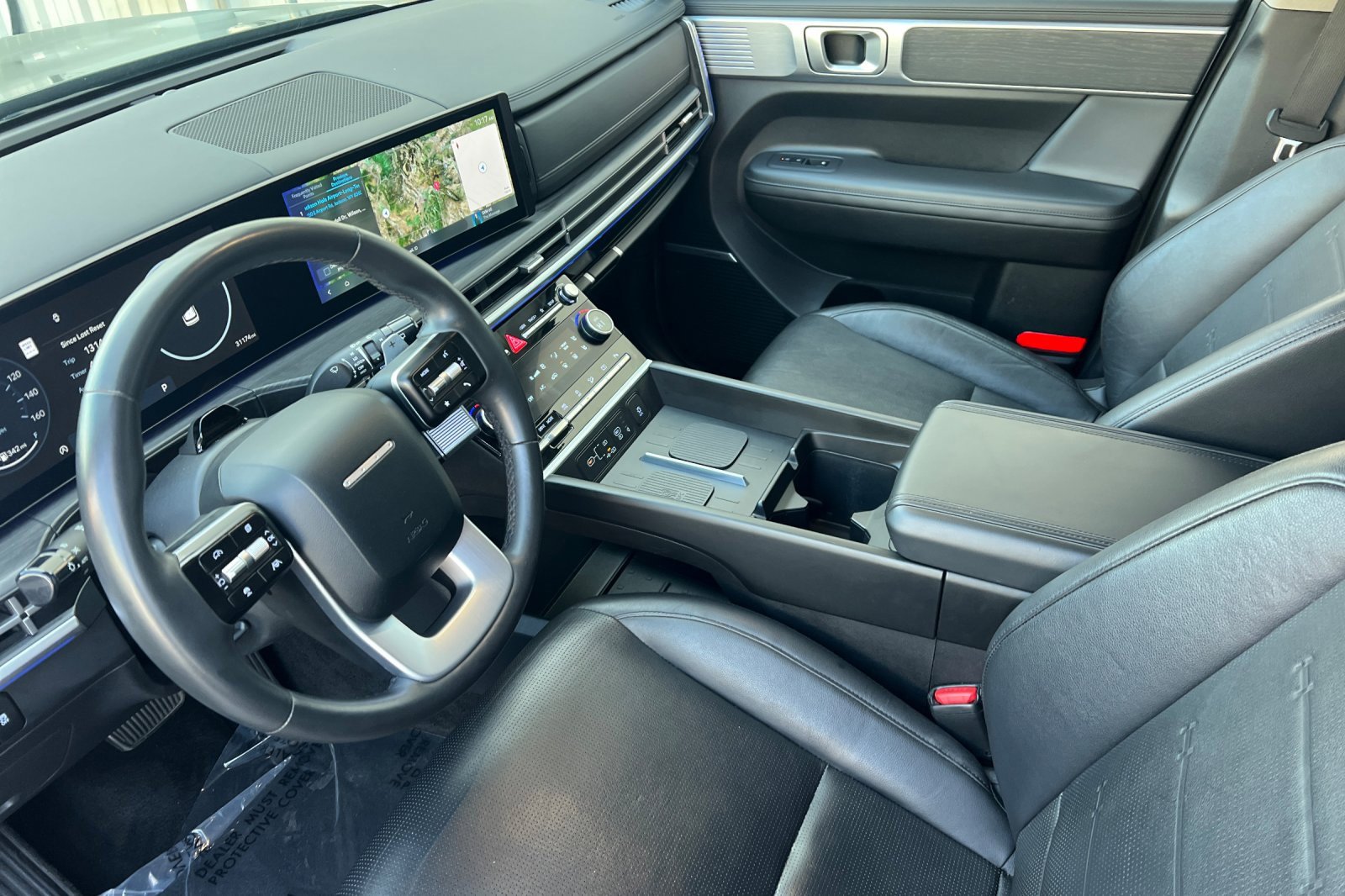 Used 2024 Hyundai Santa Fe Limited image 11