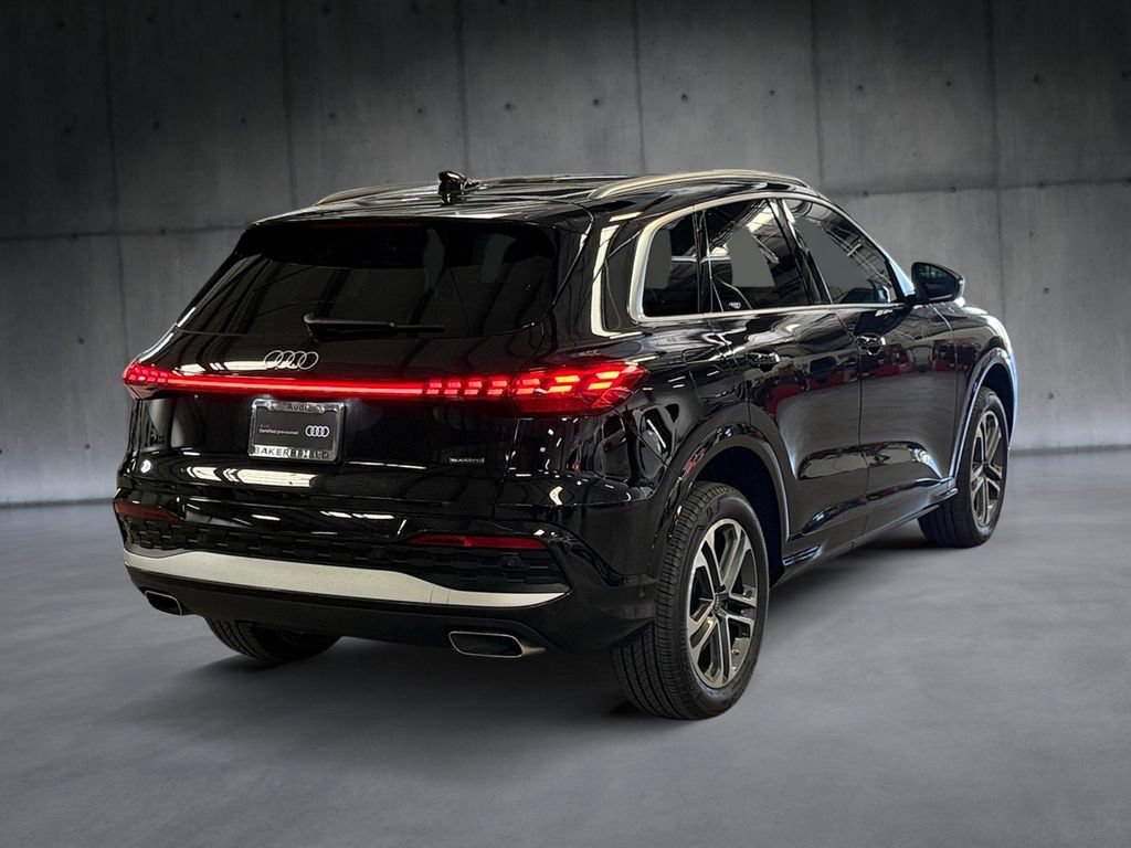 Certified 2025 Audi Q5 Premium w/ Convenience Package AWD/4WD image 5
