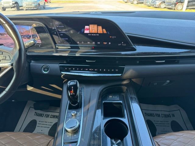 Used 2021 Cadillac Escalade Premium Luxury image 19