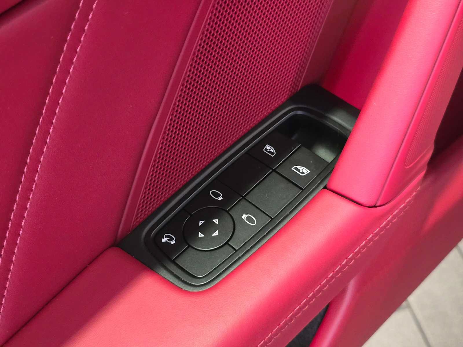 New 2025 Porsche 911 Carrera S RWD image 19