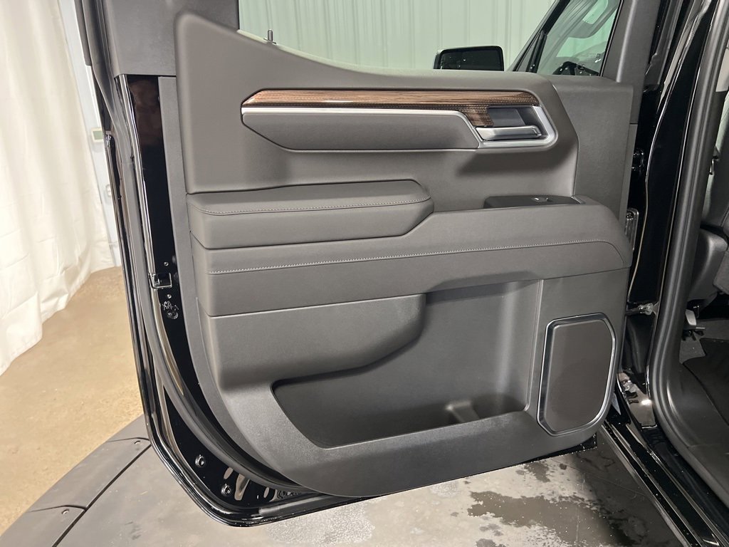 New 2026 Chevrolet Silverado 1500 LT image 17