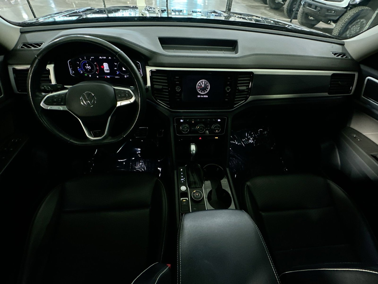 Used 2023 Volkswagen Atlas SEL R-Line image 23