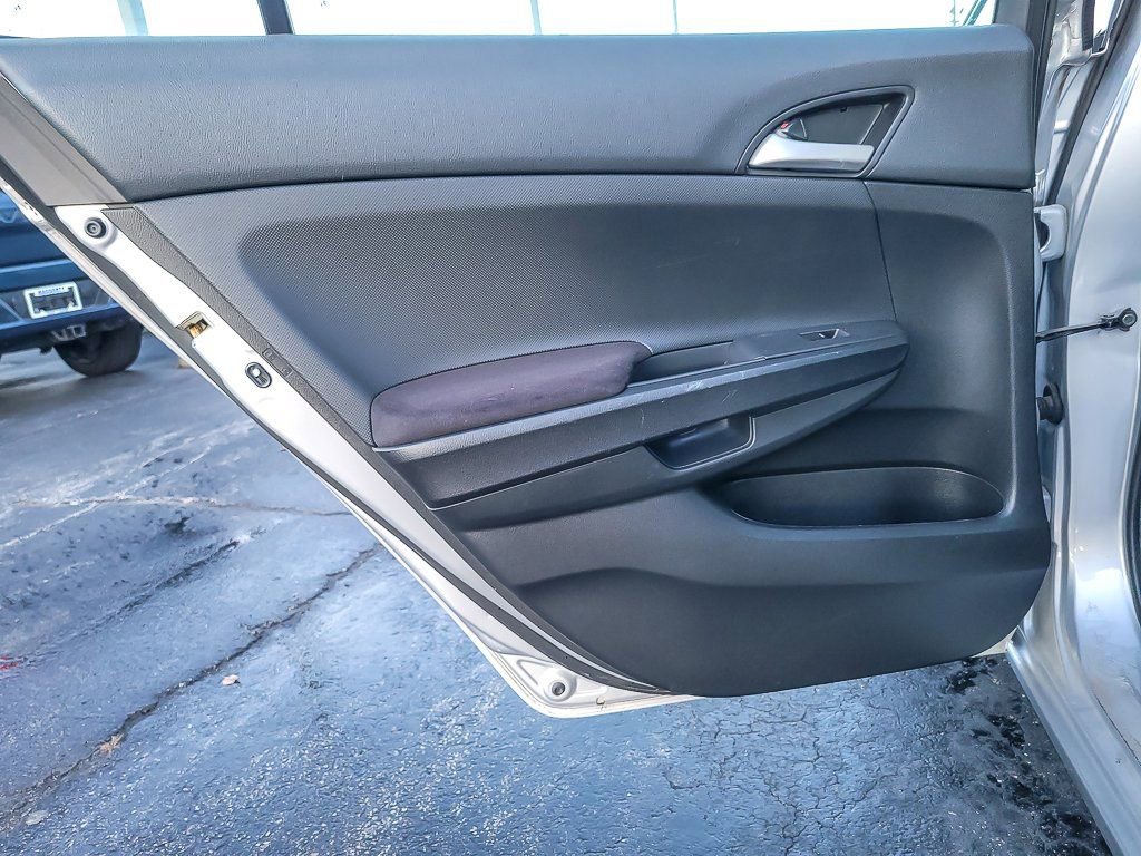 Used 2010 Honda Accord LX-P image 14