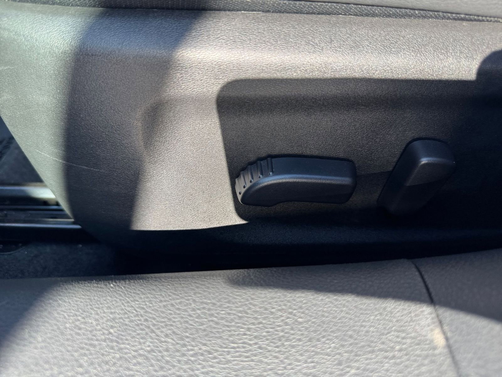 Used 2025 Nissan Altima 2.5 SR image 23