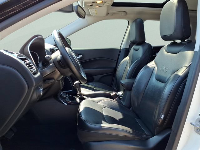 Used 2018 Jeep Compass Limited w/ Navigation Group AWD/4WD image 17
