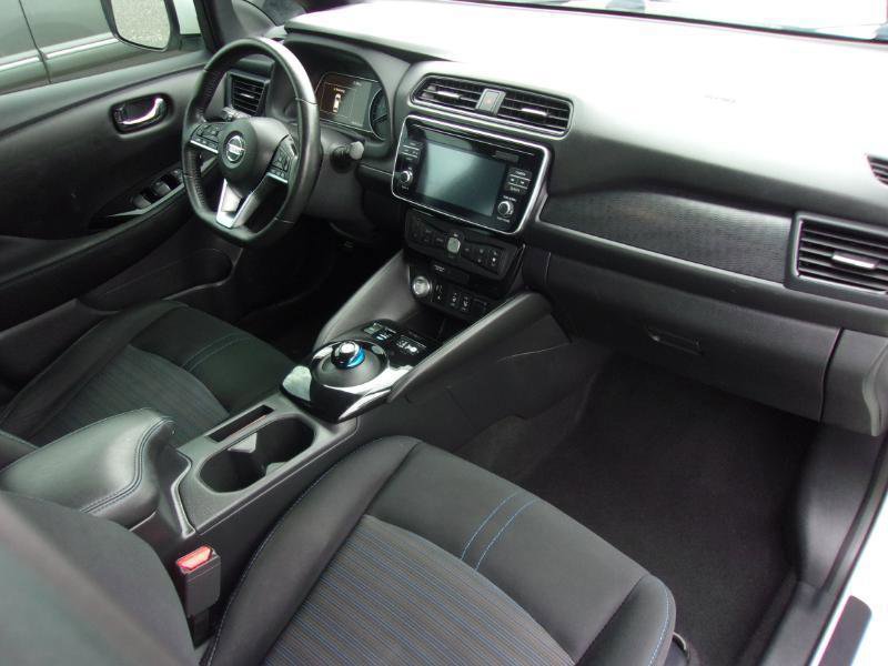 Used 2020 Nissan Leaf SV w/ SV Technology Package image 27