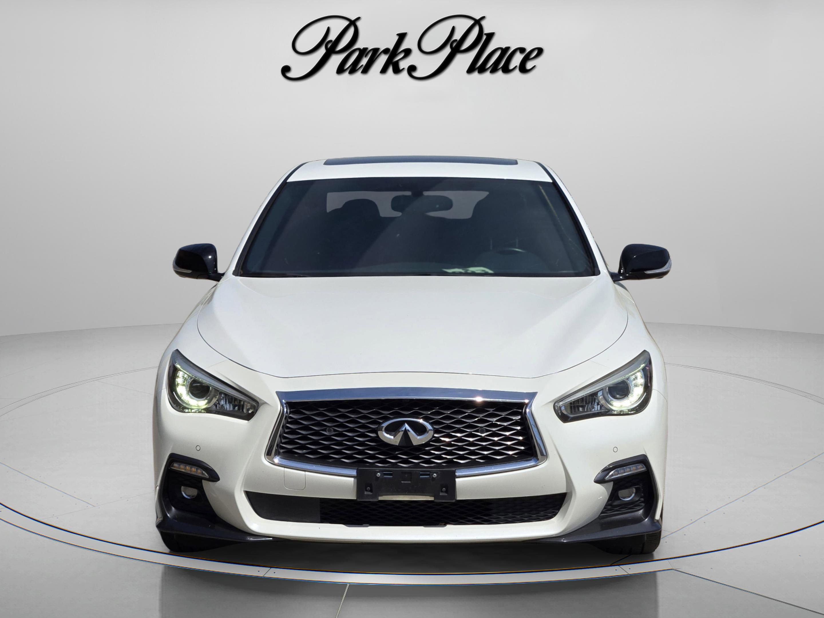 Used 2018 INFINITI Q50 Red Sport 400 w/ Sensory Package (Sport) image 12
