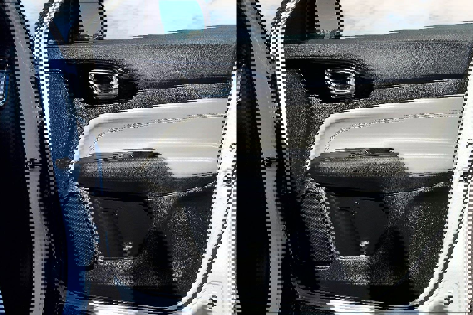 Used 2024 Jeep Compass Limited image 20