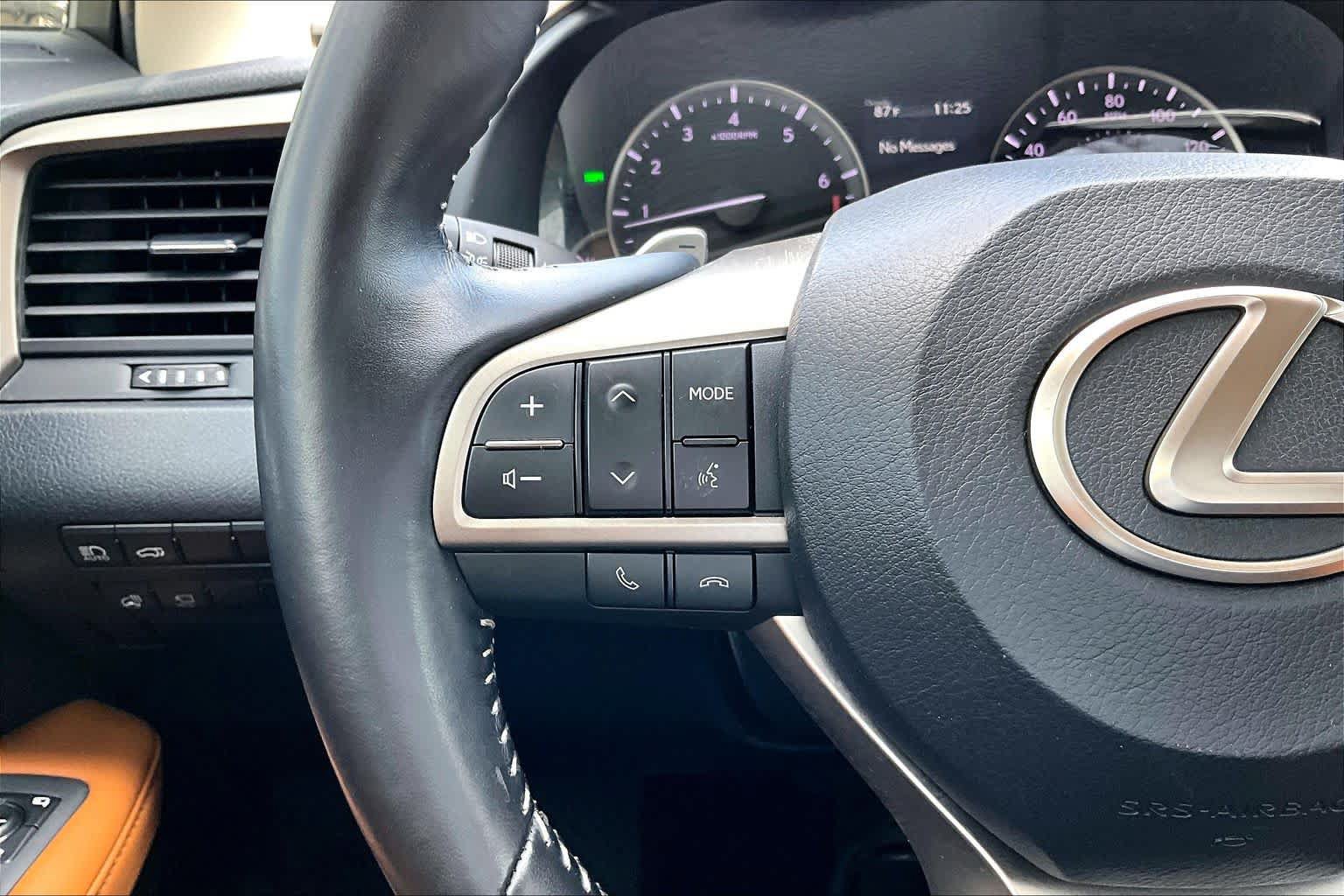 Certified 2022 Lexus RX 350L FWD w/ Premium Package image 24