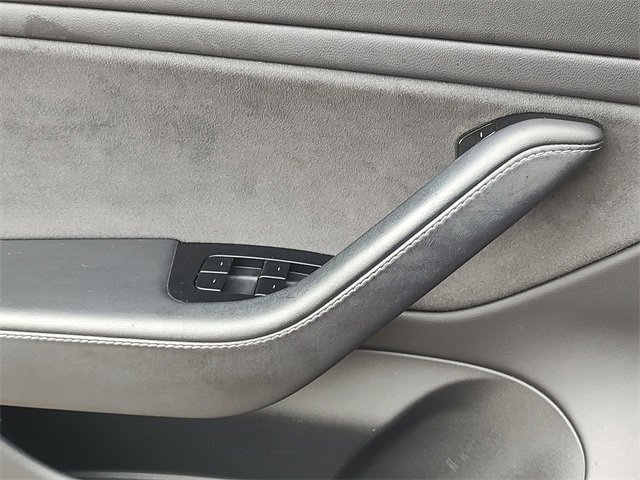 Used 2018 Tesla Model 3 Mid Range image 24