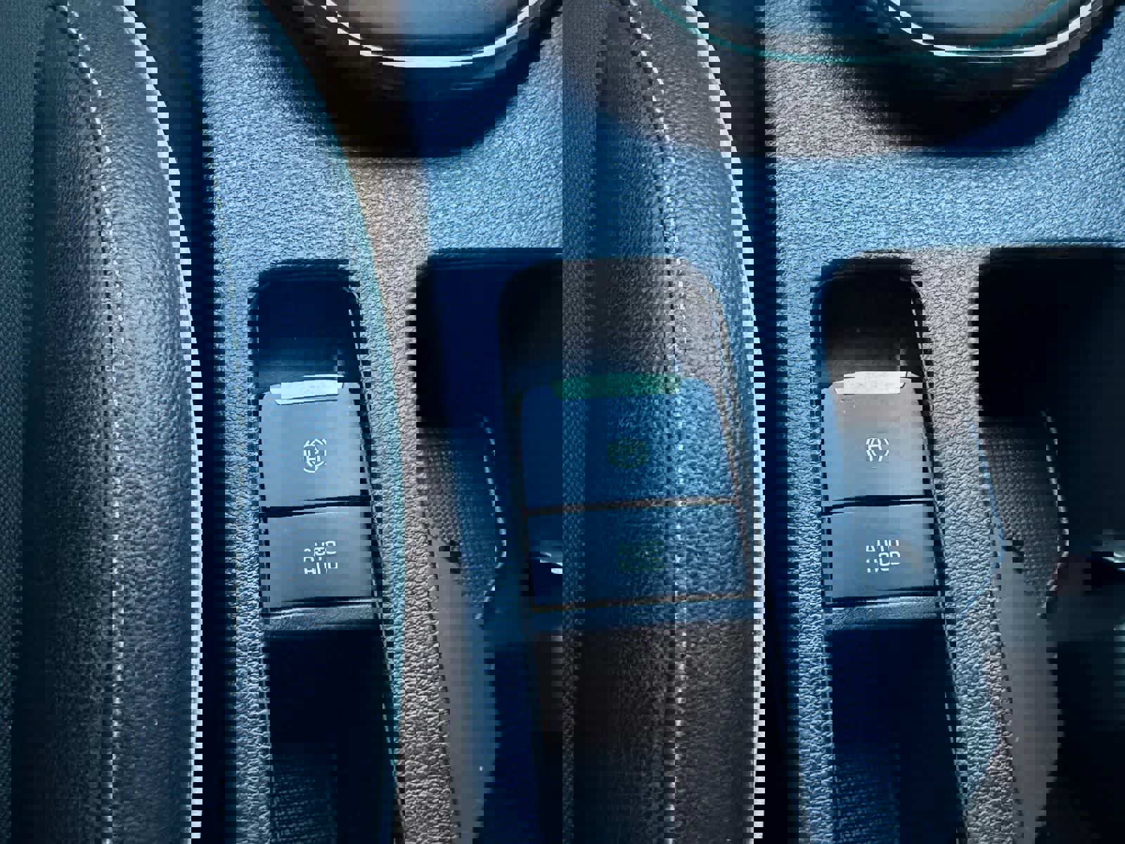 Used 2022 Kia Forte GT-Line w/ GT-Line Premium Package image 15