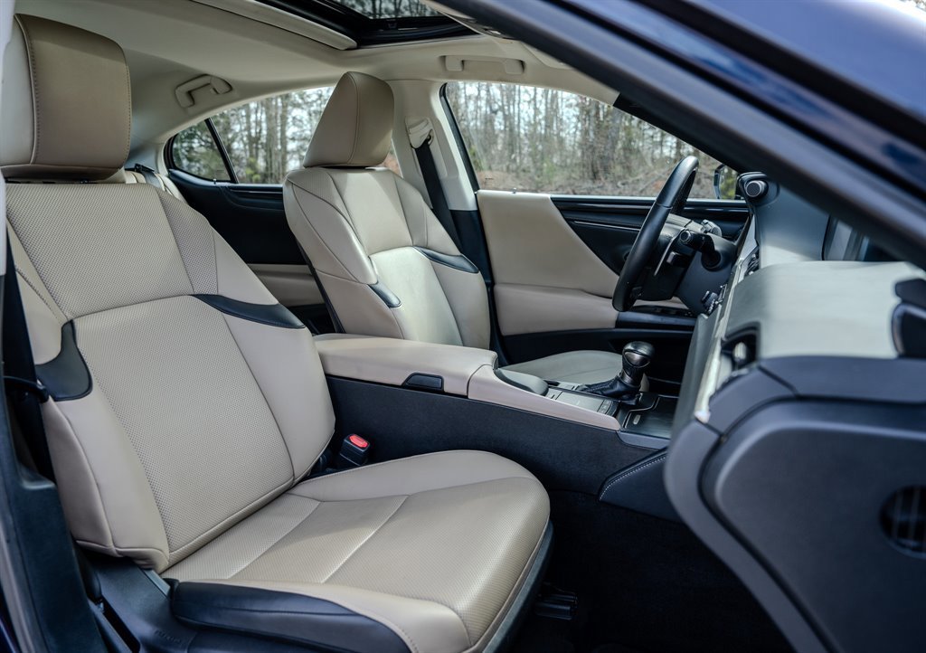 Used 2020 Lexus ES 350 image 31