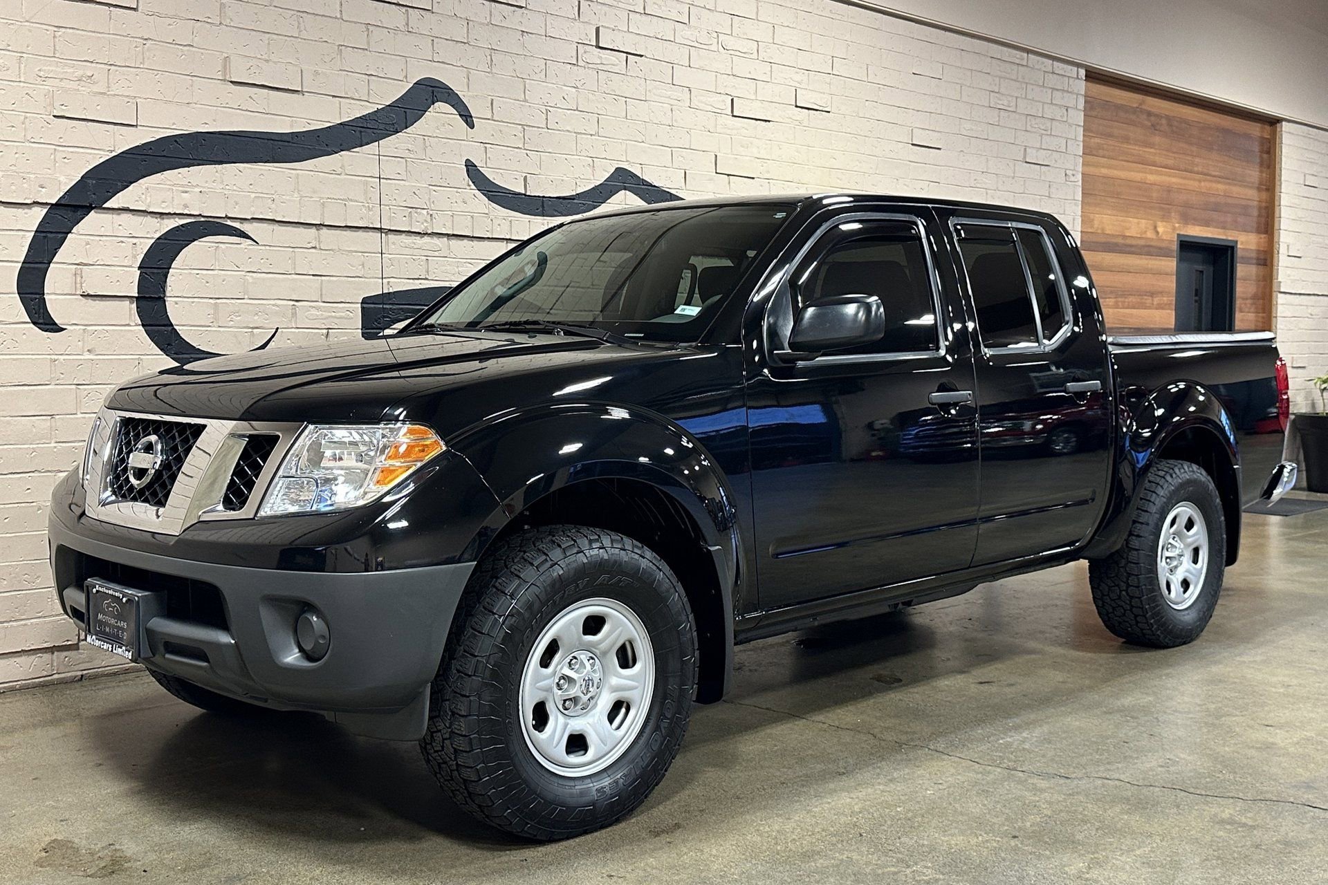 Used 2012 Nissan Frontier S image 10
