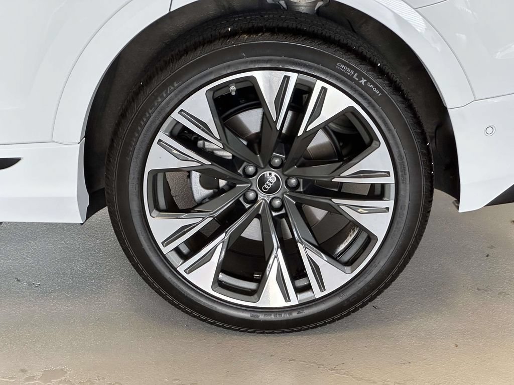 Used 2025 Audi Q8 Premium Plus w/ Premium Plus Package AWD/4WD image 7
