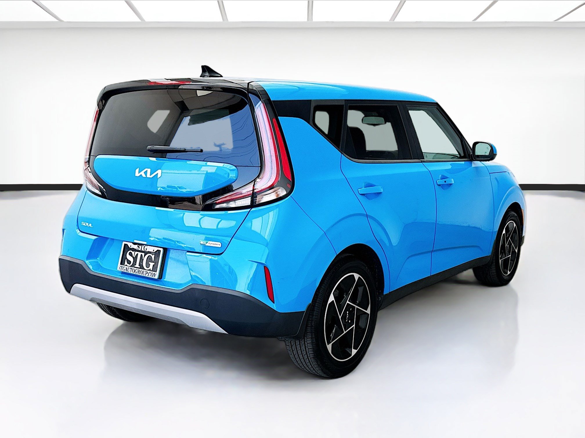 Used 2023 Kia Soul EX FWD image 4