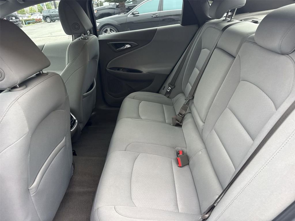 Used 2018 Chevrolet Malibu LT w/ Driver Confidence Package FWD image 22