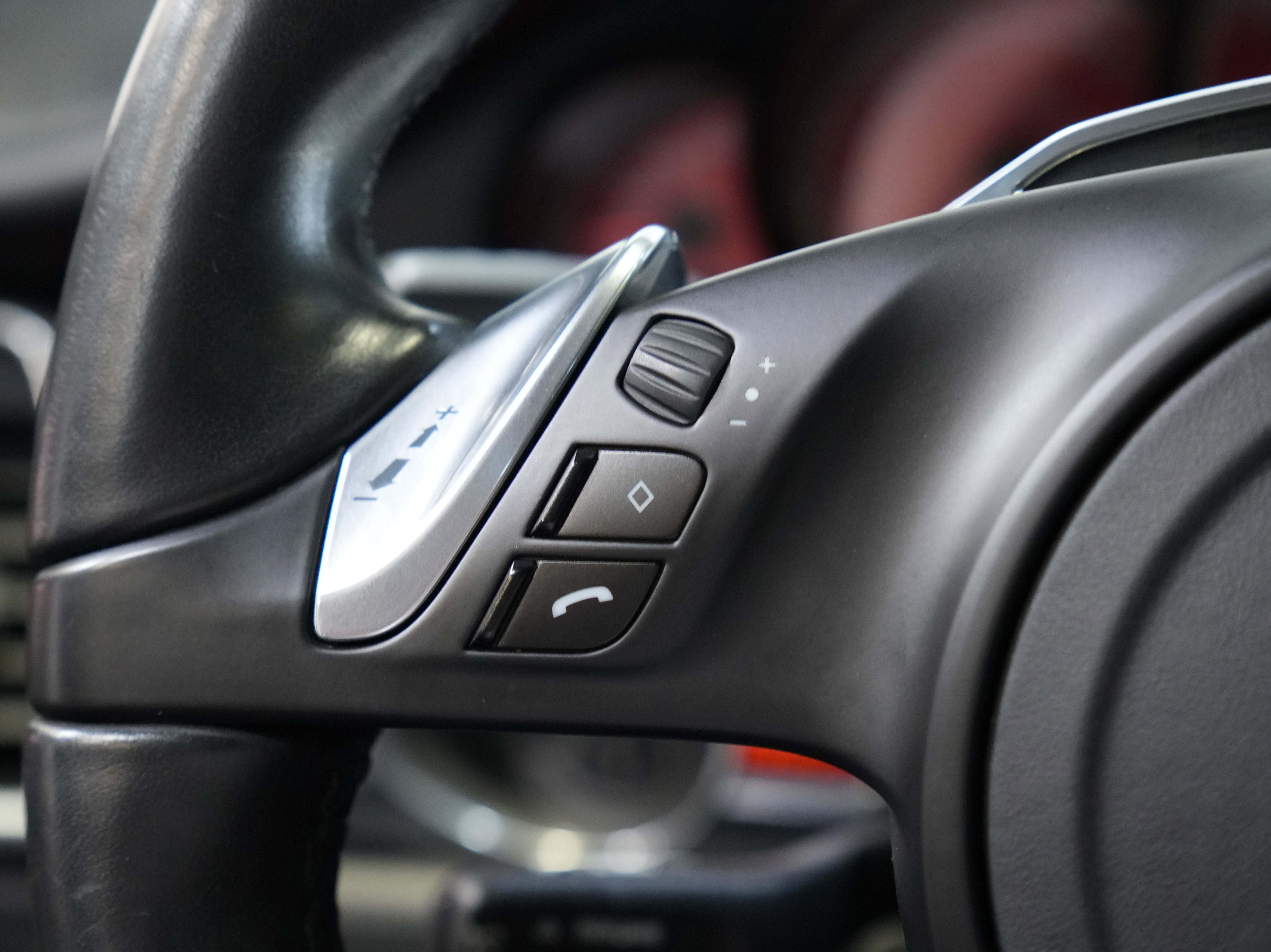 Used 2012 Porsche Panamera AWD/4WD image 46
