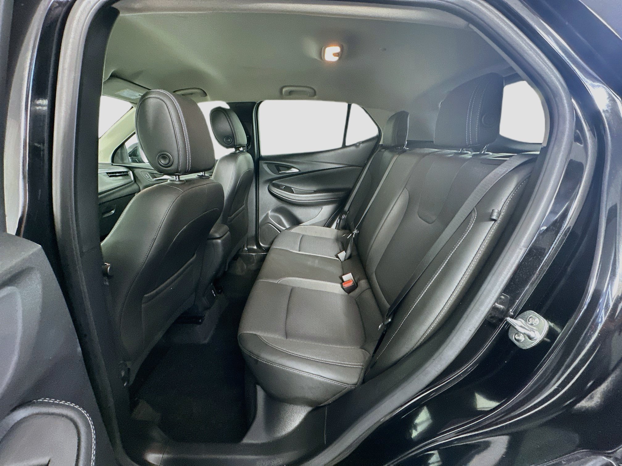 Used 2025 Buick Encore GX Preferred FWD image 29