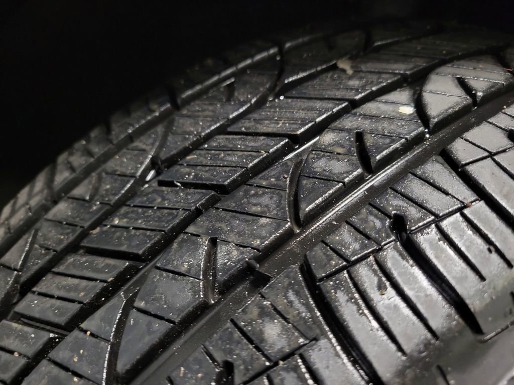 Used 2020 Chrysler Voyager L image 12