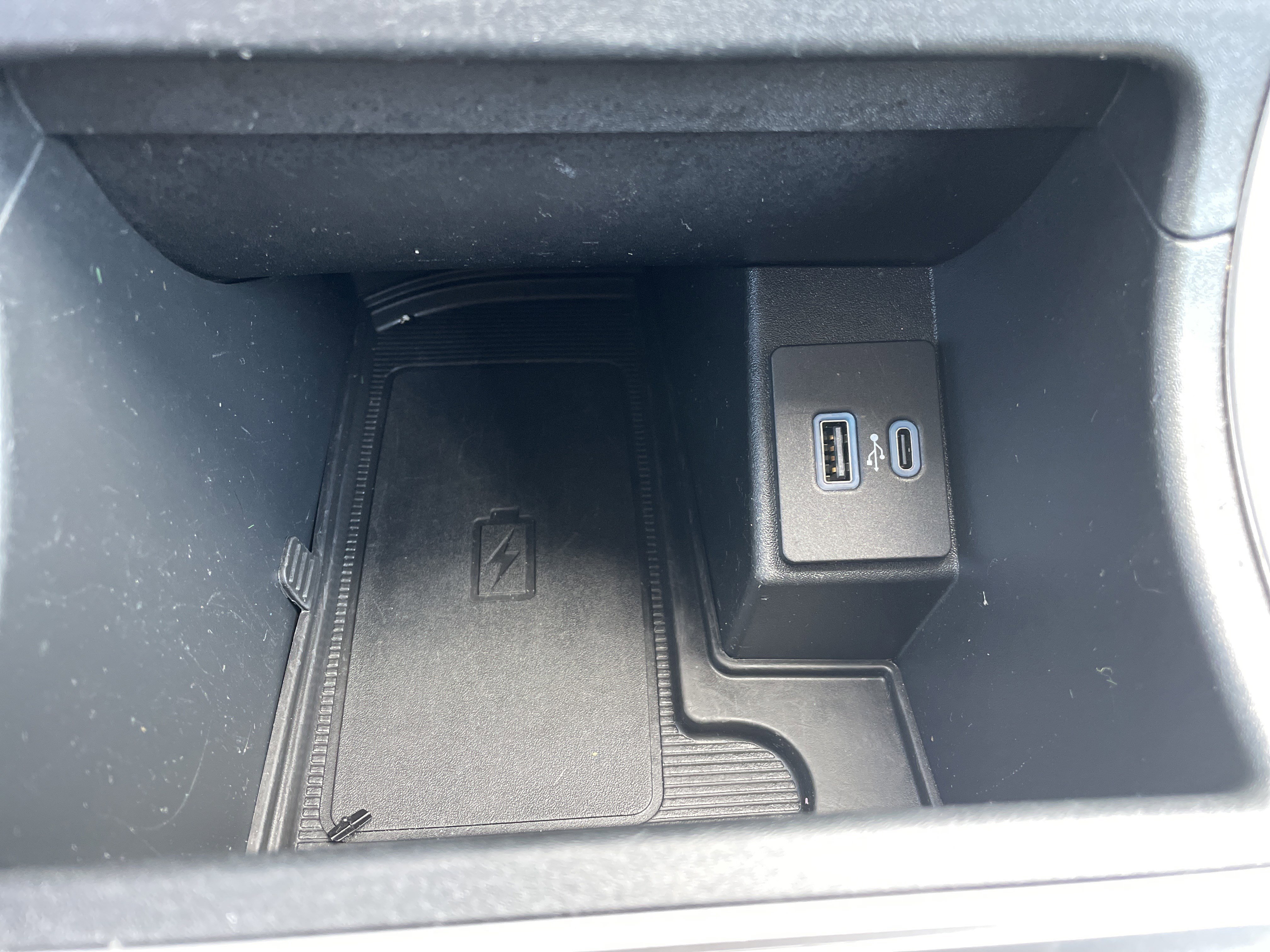 Used 2024 Ford Edge SEL w/ Convenience Package image 25