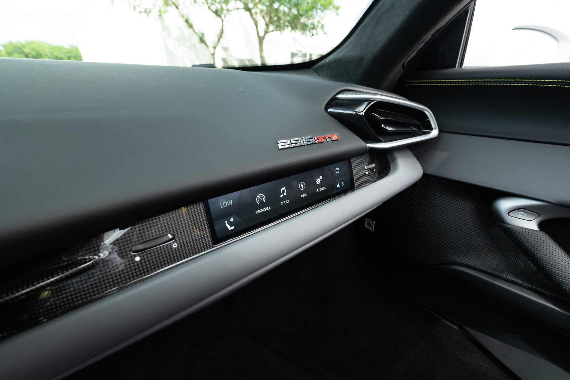 Used 2024 Ferrari 296 GTS RWD image 75