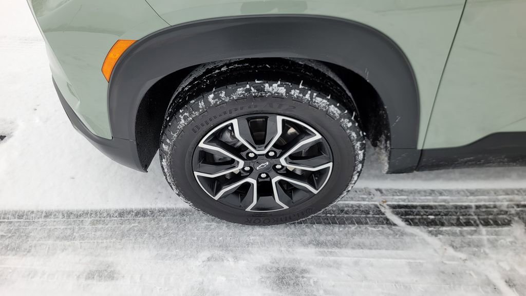 Used 2024 Chevrolet TrailBlazer ACTIV w/ Convenience Package image 6