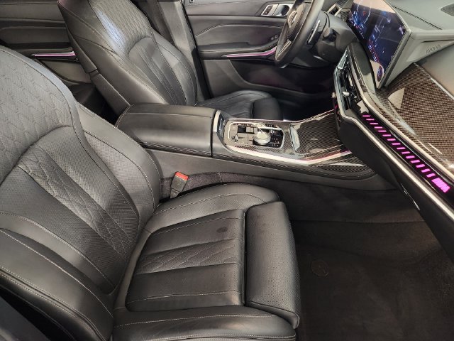Used 2024 BMW X7 M60i w/ Executive Package AWD/4WD image 3
