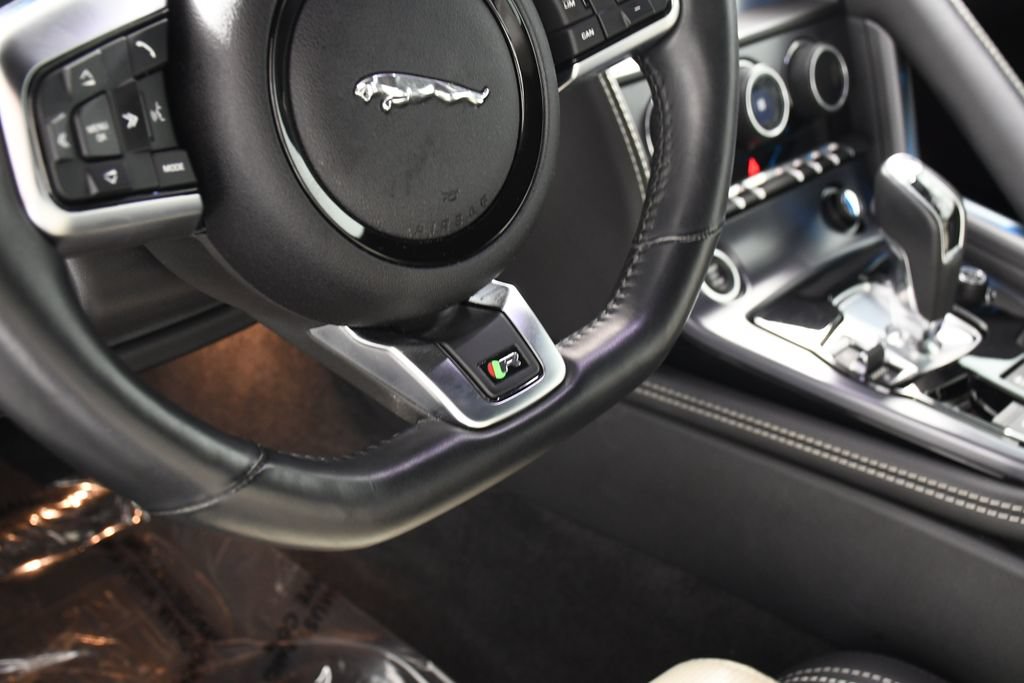 Used 2020 Jaguar F-TYPE R AWD/4WD image 27