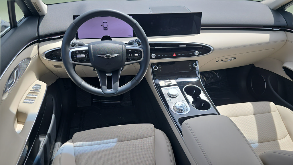 New 2026 Genesis GV70 2.5T AWD/4WD image 14