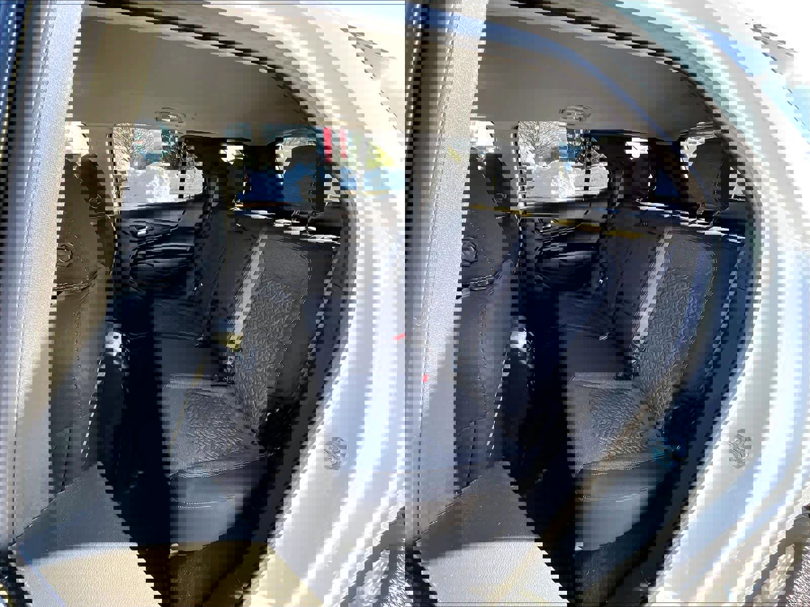 Used 2023 Chevrolet Equinox LT image 15