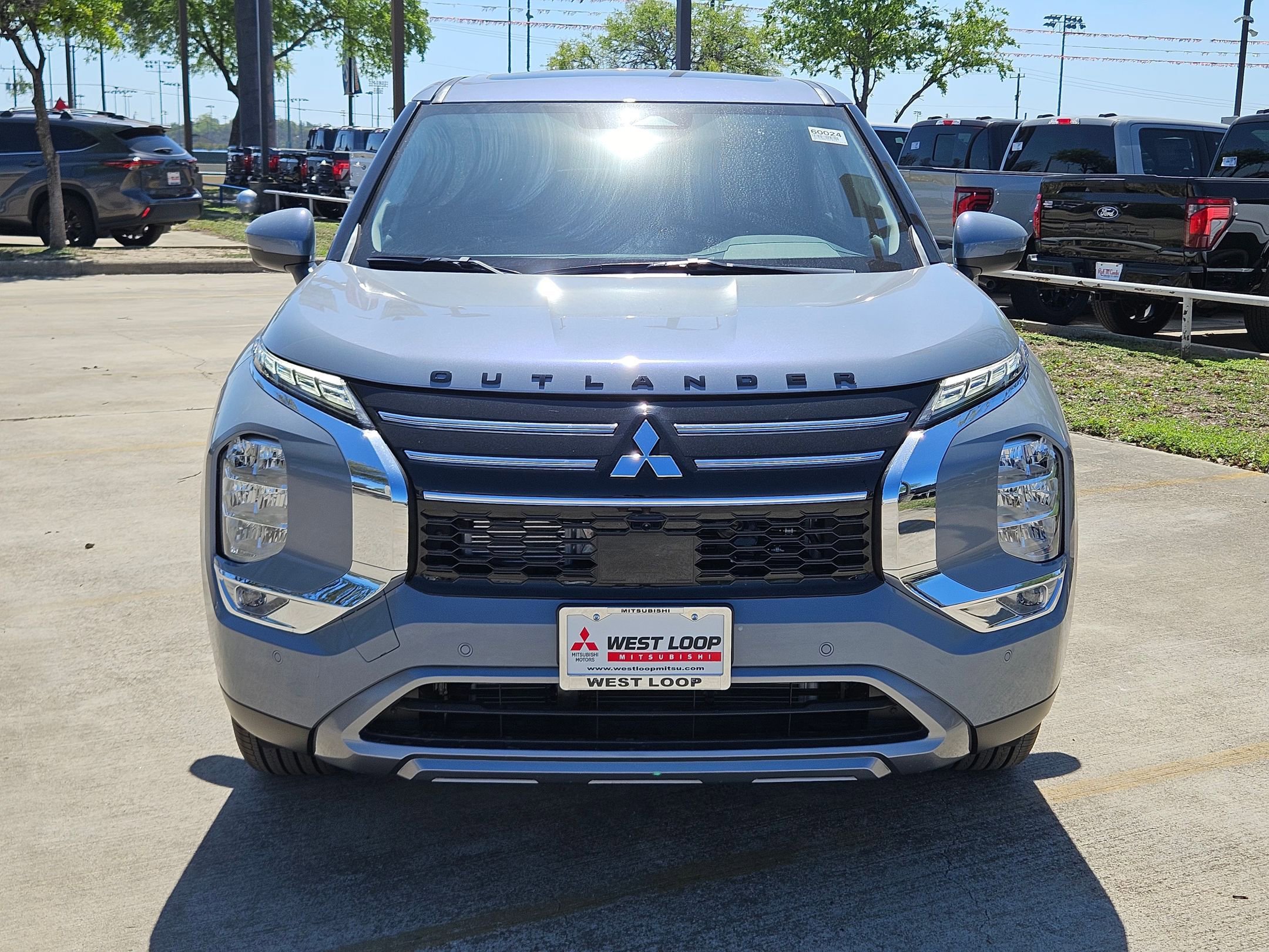 New 2026 Mitsubishi Outlander FWD image 8