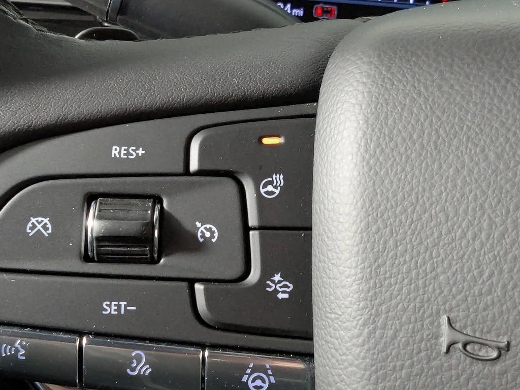 Used 2024 Cadillac Escalade Premium Luxury image 23