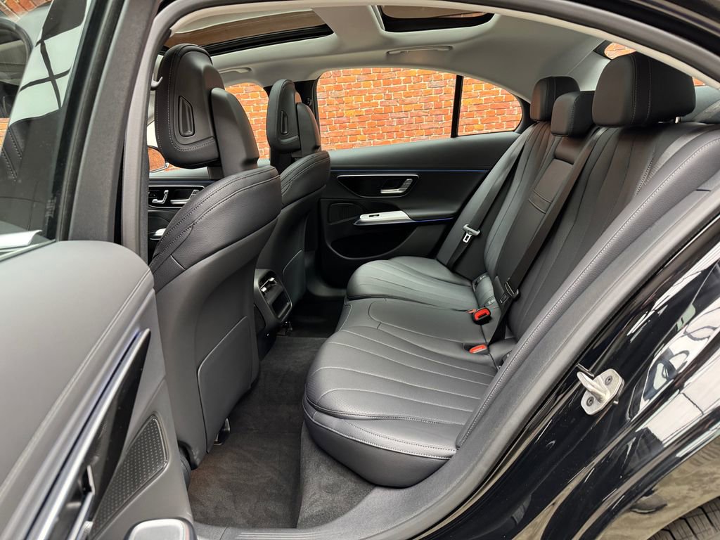 Used 2026 Mercedes-Benz E 350 4MATIC Sedan image 24