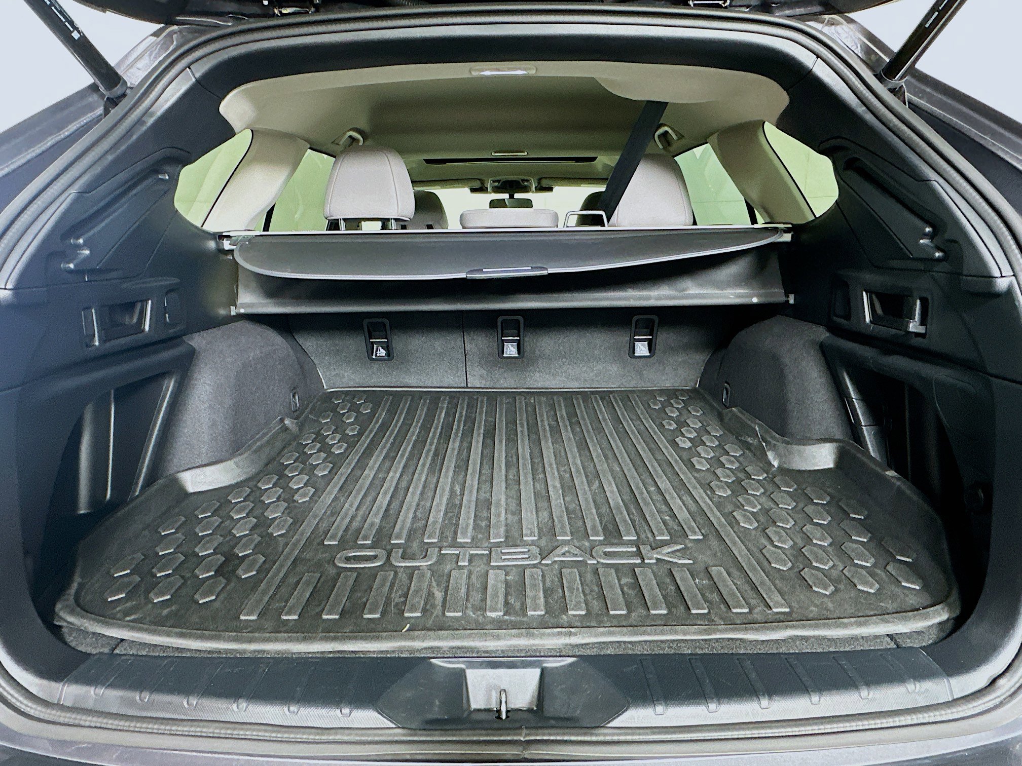 Used 2025 Subaru Outback Premium image 29